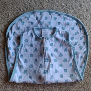NWOT Amazing Baby Sleep Sack 0-6 months